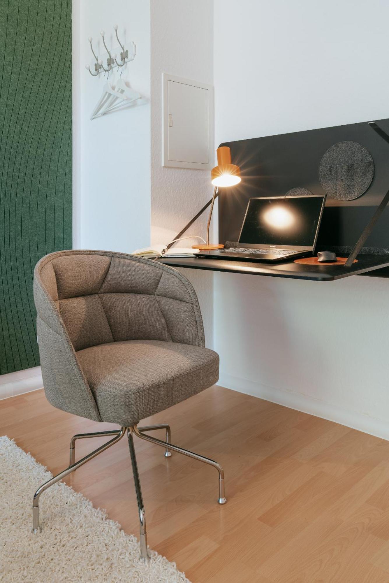 Premium Quartier Clara , Karl Und Fritz Auf Dem Kassberg Mit Eigenem Stellplatz Appartement Chemnitz Buitenkant foto
