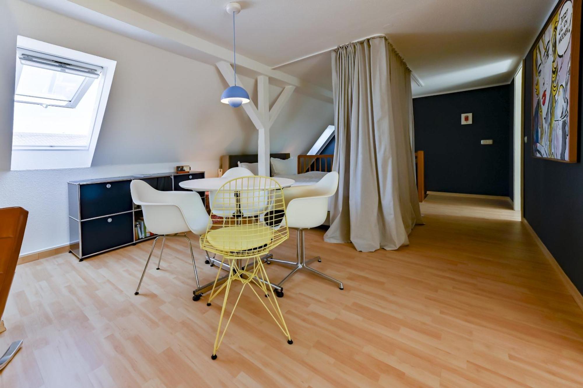 Premium Quartier Clara , Karl Und Fritz Auf Dem Kassberg Mit Eigenem Stellplatz Appartement Chemnitz Kamer foto