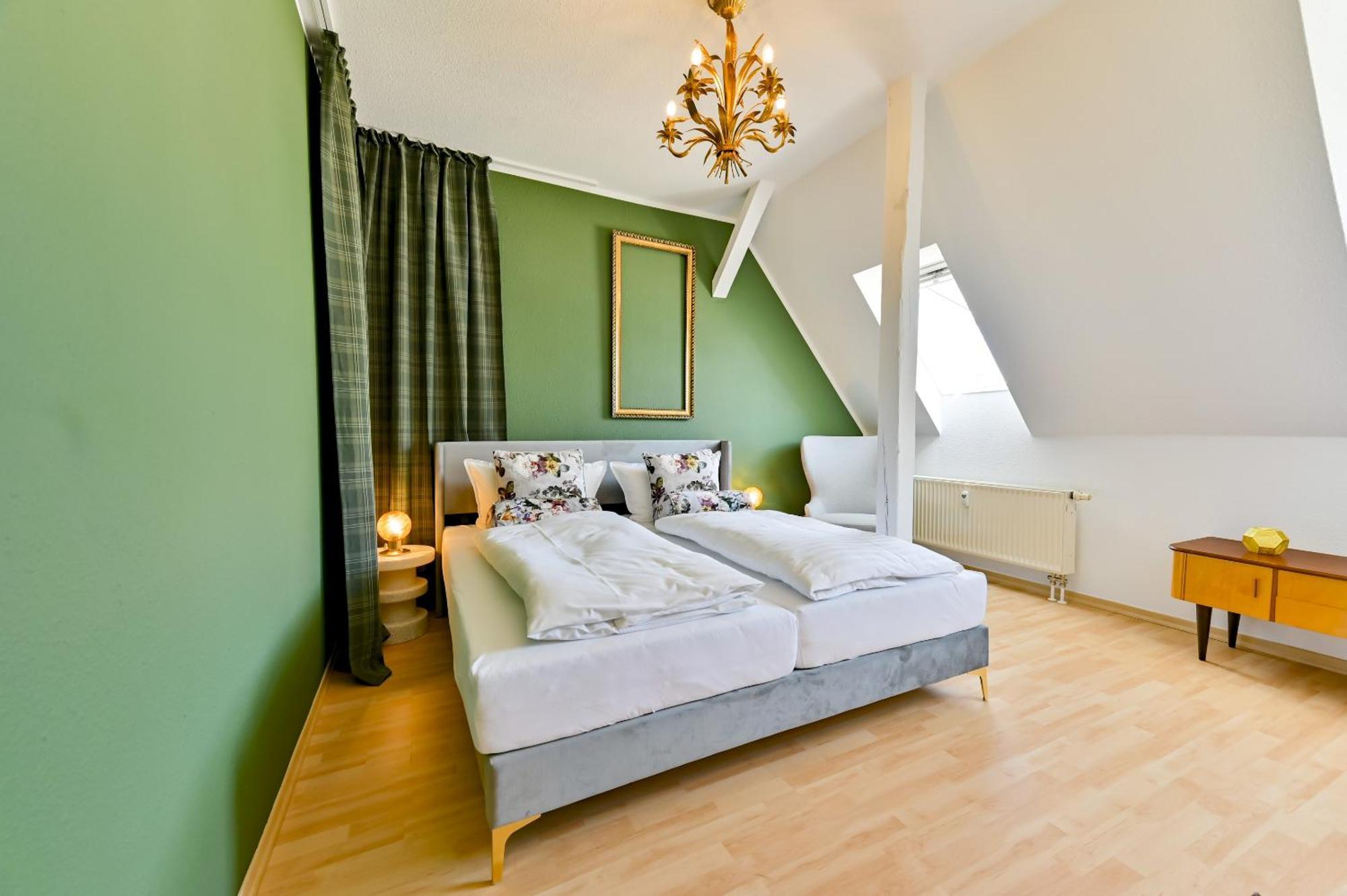 Premium Quartier Clara , Karl Und Fritz Auf Dem Kassberg Mit Eigenem Stellplatz Appartement Chemnitz Buitenkant foto