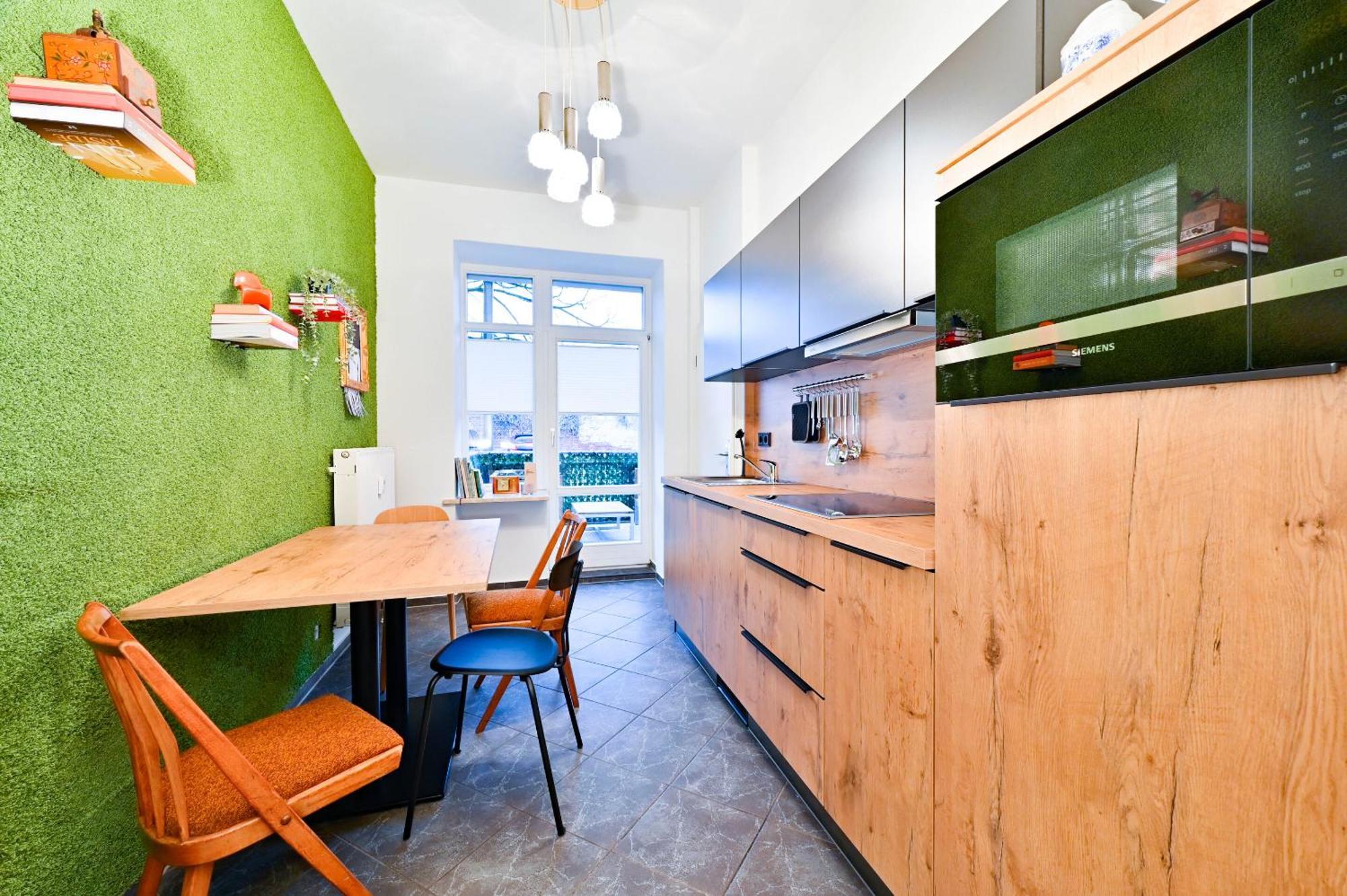 Premium Quartier Clara , Karl Und Fritz Auf Dem Kassberg Mit Eigenem Stellplatz Appartement Chemnitz Kamer foto